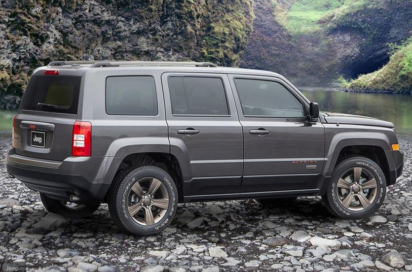 2017 Jeep Patriot side view