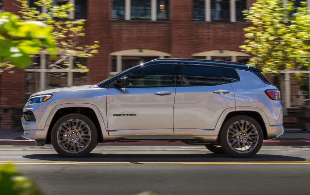 2024 Jeep Compass side view